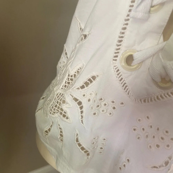 Anthropologie Grommet Embroidered Sleeveless Top - Picture 3 of 6